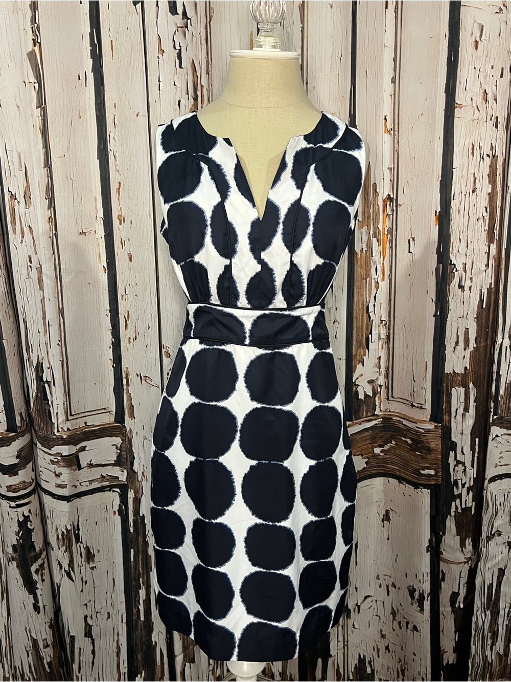 PREPPY SUMMER Sleeveless Banana Republic midi dress